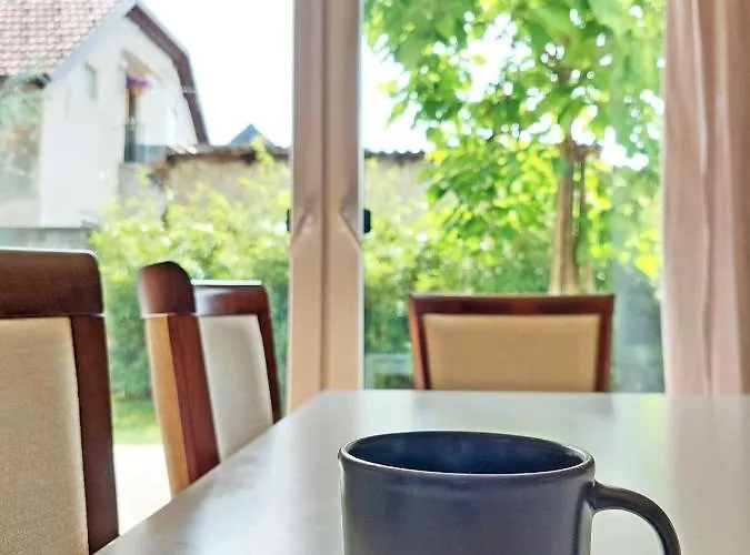 Rose Valley, Modern & *