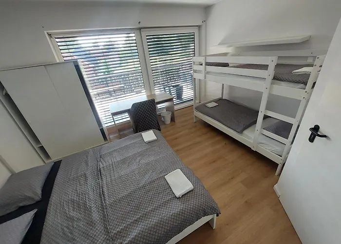 Rose Valley, Modern & *