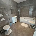 Apartment Rose Valley, Modern &