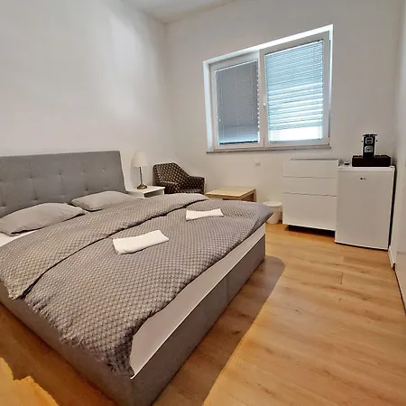 דירה Rose Valley, Modern & לובליאנה