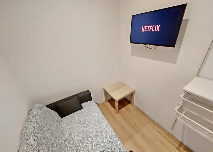 Rose Valley, Modern & * 류블랴나