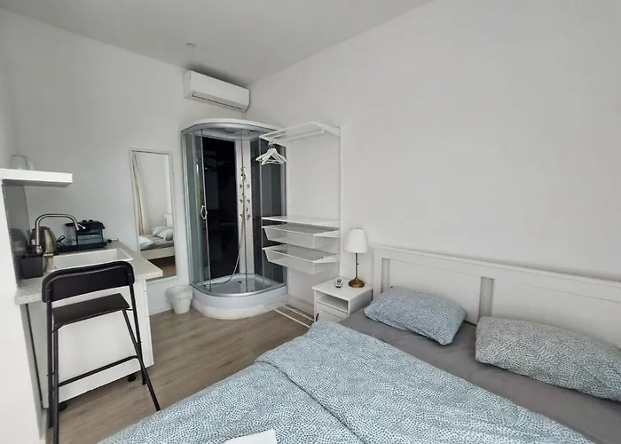 Rose Valley, Modern & Apartment *