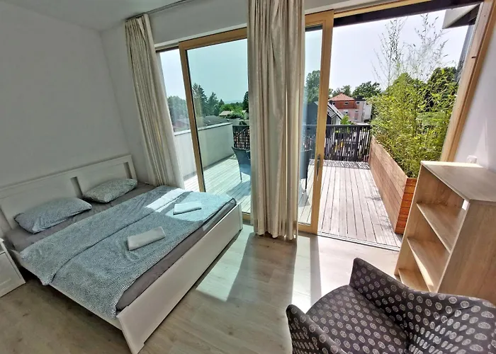 Rose Valley, Modern & * Ljubljana